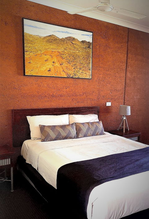 Gidgee Inn - Accommodation Bookings 1