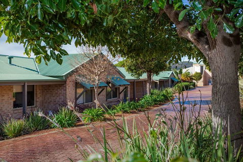 Quality Suites Banksia Gardens - Accommodation Bookings 0