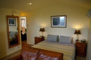 Southern Anchorage Retreat - Accommodation Bookings 1