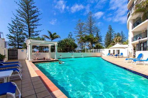 Mantra Coolangatta Beach - Accommodation Bookings 1