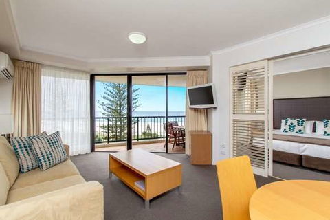 Mantra Coolangatta Beach - Accommodation Bookings 2