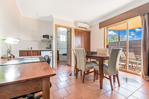 The Georgian Motor Lodge - Accommodation Bookings 0