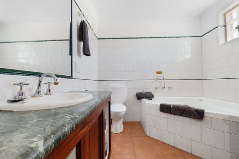 The Georgian Motor Lodge - Accommodation Bookings 1