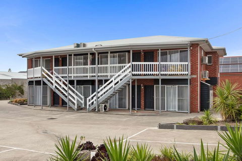 Comfort Inn, The International - Accommodation Bookings 1