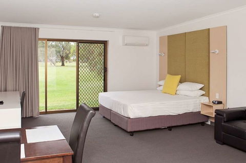 Comfort Inn & Suites Riverland - Accommodation Bookings 1