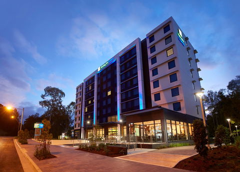 Holiday Inn Express Sydney Macquarie Pk - Accommodation Bookings 1