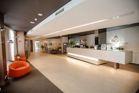 Royal Pacific Hotel - Accommodation Bookings 2