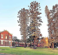 Mercure Monte Pio Hotel  Conference Ctr - Accommodation Bookings