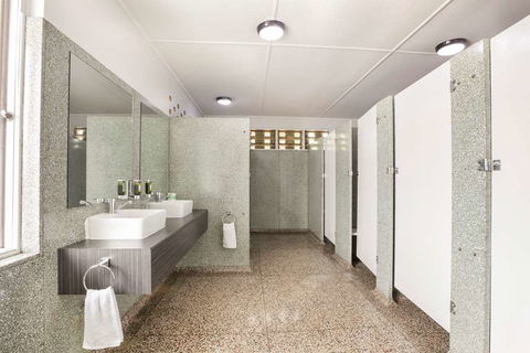 Camp Hill Hotel - Accommodation Bookings 1