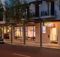 Mawson Lakes Hotel