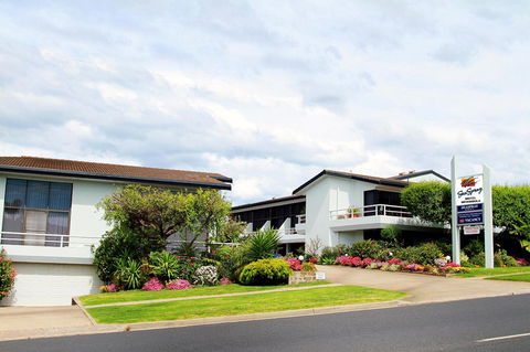 Sea Spray Motel - Accommodation Bookings 1