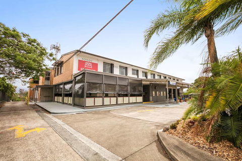 Camp Hill Hotel - Accommodation Bookings 0
