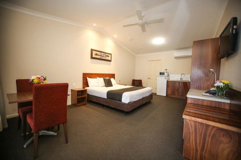 Roma Explorers Inn - Accommodation Bookings 2