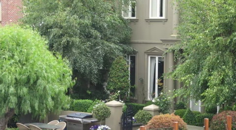 Gallery Apartments - Accommodation Bookings 1