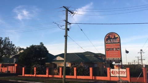 Across Country Motel & Svcd Apts - Accommodation Bookings 0