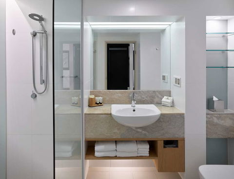 RACV Royal Pines Resort - Accommodation Bookings 2