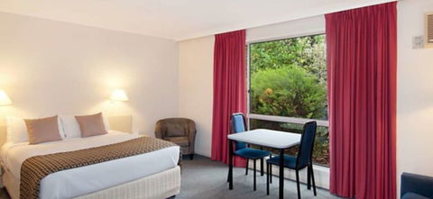 Hotel Ringwood Lake - Accommodation Bookings 0
