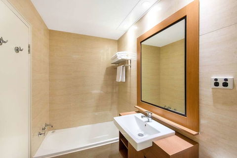 Quality Hotel Ambassador Perth - Accommodation Bookings 6