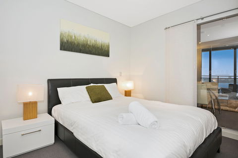 Astra Apartments Perth - Accommodation Bookings 3