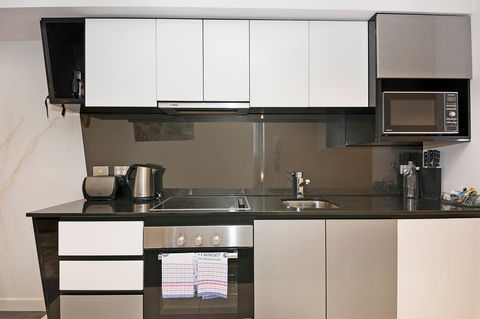 Astra Apartments Perth - Accommodation Bookings 14