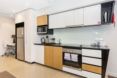 Astra Apartments Perth - Accommodation Bookings 16