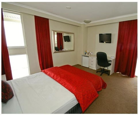 Isa Hotel - Accommodation Bookings 3