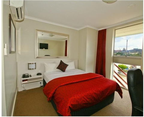Isa Hotel - Accommodation Bookings 4
