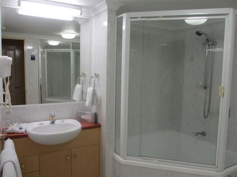 Springwood Tower Apartment Hotel - Accommodation Bookings 9