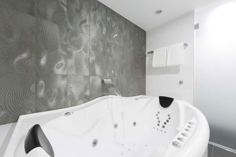 Avenue Hotel Canberra - Accommodation Bookings 3