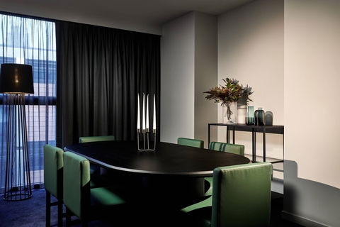 Midnight Hotel, Autograph Collection - Accommodation Bookings 14