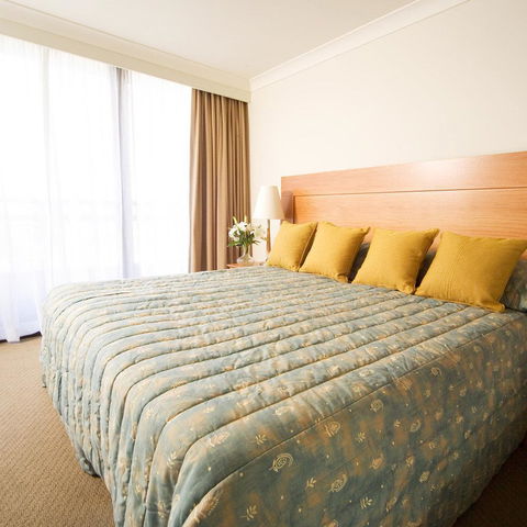 BreakFree Capital Tower - Accommodation Bookings 6