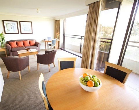 BreakFree Capital Tower - Accommodation Bookings 8
