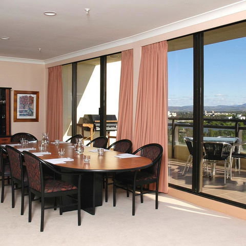 BreakFree Capital Tower - Accommodation Bookings 12