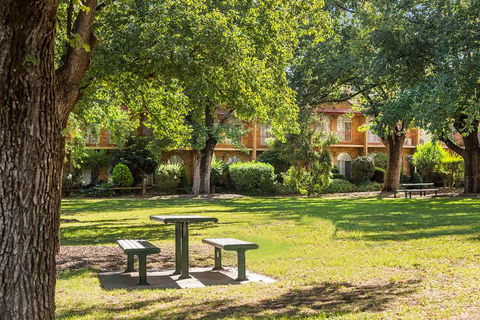 Best Western Cathedral Motor Inn - Accommodation Bookings 2