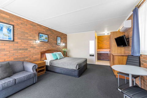 Best Western Cathedral Motor Inn - Accommodation Bookings 9