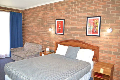 Best Western Cathedral Motor Inn - Accommodation Bookings 11