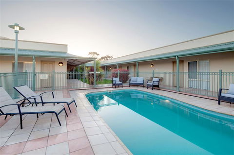 Best Western Crystal Inn - Accommodation Bookings 13