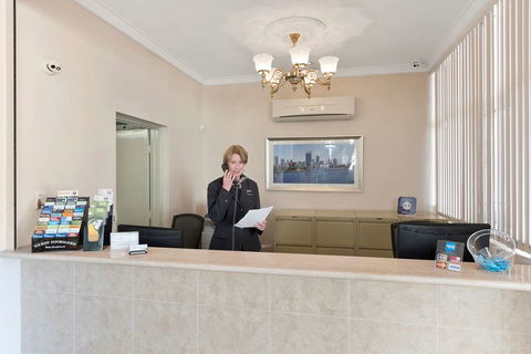 The Peninsula Riverside Apartments - Accommodation Bookings 2