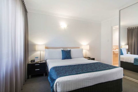 The Peninsula Riverside Apartments - Accommodation Bookings 11