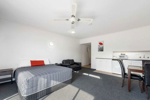 Comfort Inn & Suites Riverland - Accommodation Bookings 7
