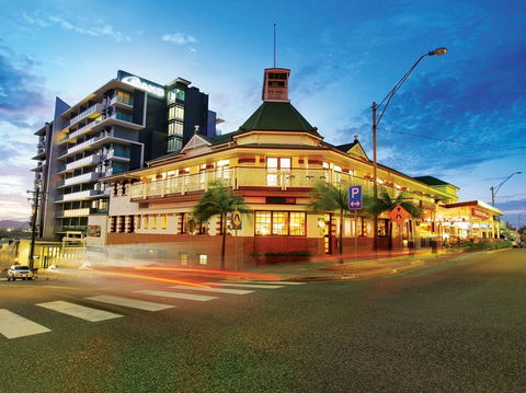 Oaks Grand Gladstone - Accommodation Bookings 0