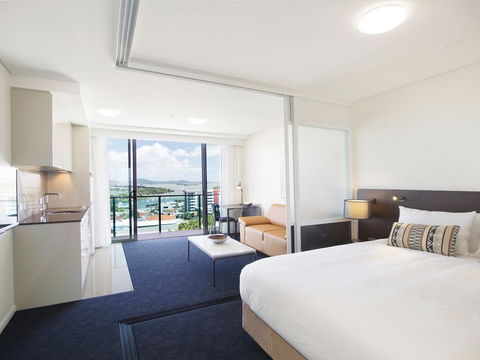 Oaks Grand Gladstone - Accommodation Bookings 4
