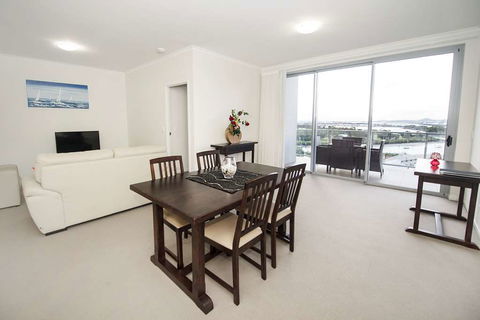 Curtis Central Apartments - Accommodation Bookings 5
