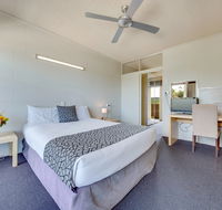 Camelot Motel