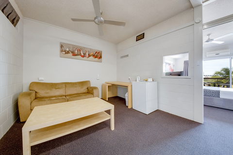 Camelot Motel - Accommodation Bookings 5