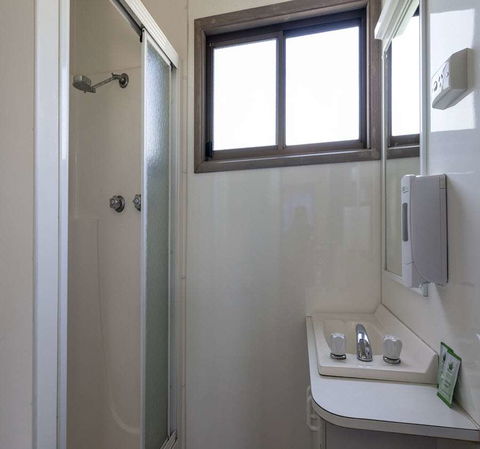 BIG4 Albury Tourist Park - Accommodation Bookings 1