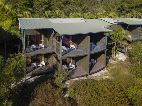 Mercure Kingfisher Bay Resort - Accommodation Bookings 1