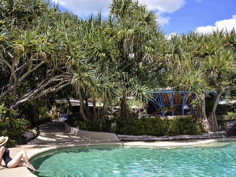 Mercure Kingfisher Bay Resort - Accommodation Bookings 2