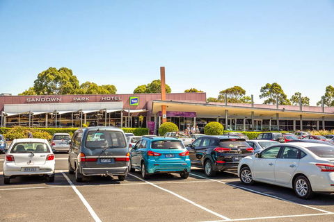 Nightcap At Sandown Park Hotel - Accommodation Bookings 0