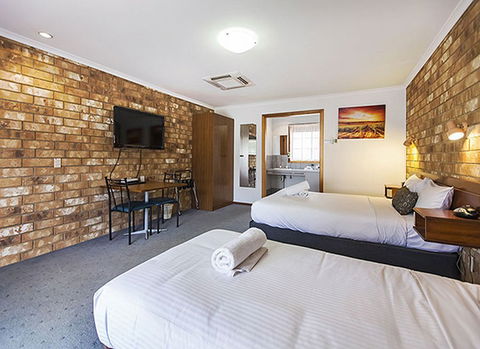 Clare Central Motel - Accommodation Bookings 1